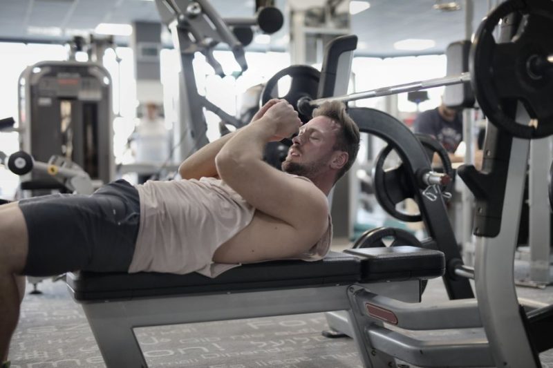 Man på gym
